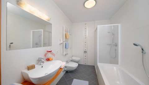 Bathrooms with shower