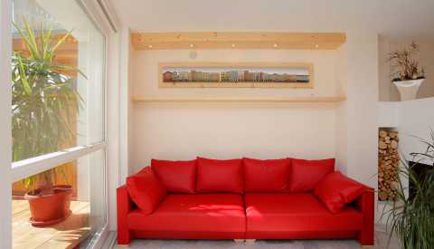 Comfortably furnished guest lounge